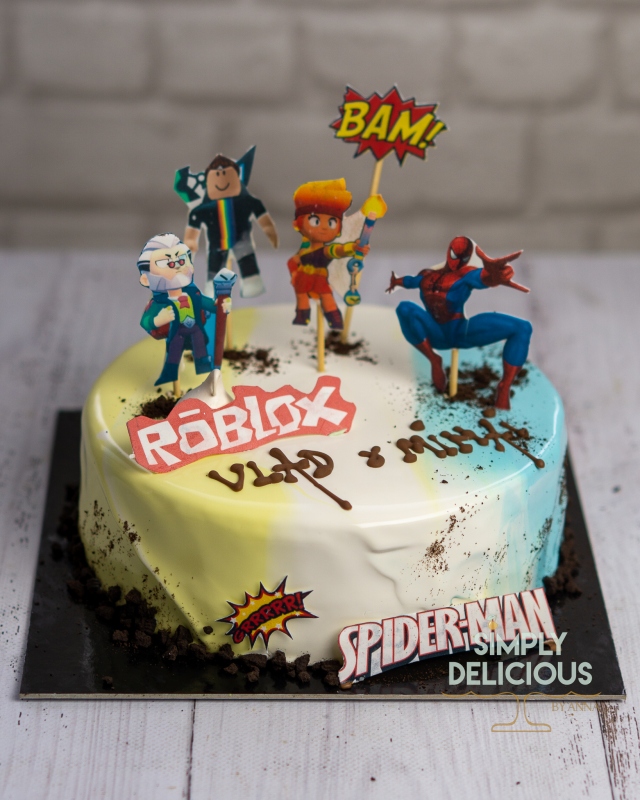 2021-01-17-Torturi-DSC00313-alb-albastru-galben-glazura-multicolor-roblox-spiderman-super-eroi-vafa