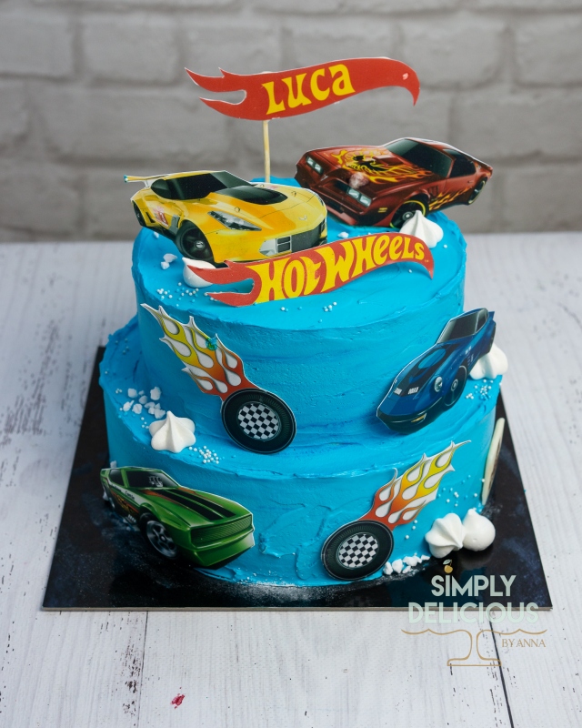 2021-03-14-Torturi-DSC01412-albastru-crema-etajat-hot-wheels-Masini-vafa