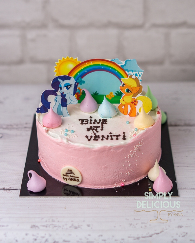 2021-05-30-Torturi-DSC03369-crema-curcubeu-my-little-pony-roz-unicorn-vafa