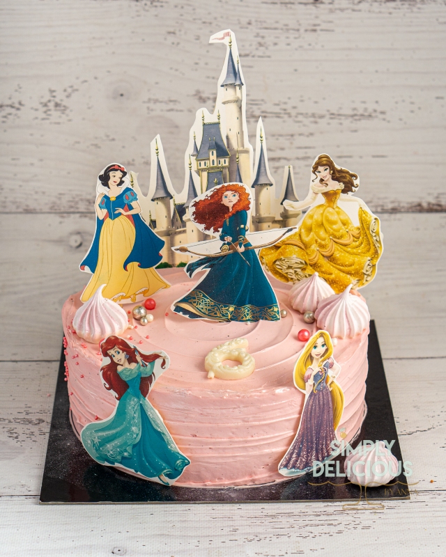 2021-10-03-Torturi-DSC01007-crema-disney-printese-roz-vafa