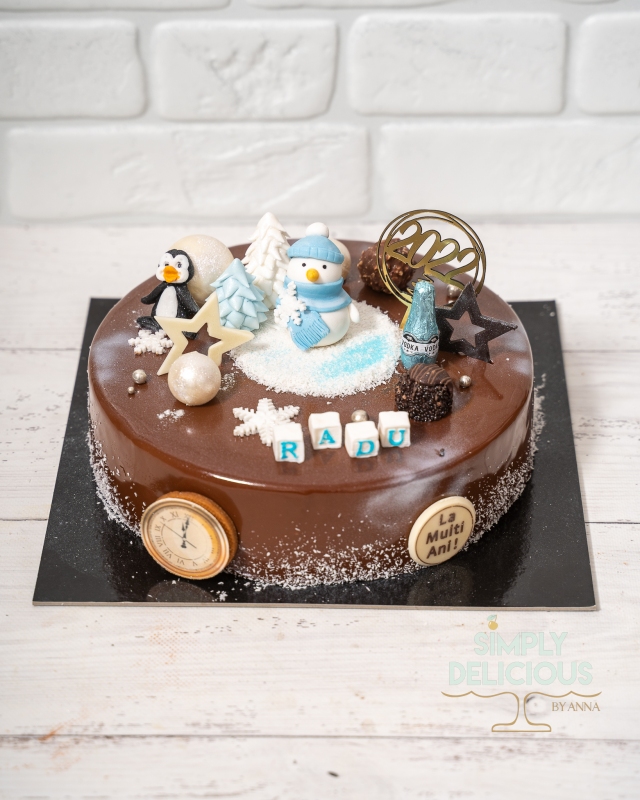 2021-12-31-Torturi-NAN08724-ciocolata-glazura-iarna-revelion-special-topper