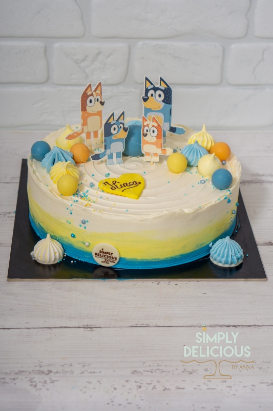 2022-01-31-Torturi-DSC02398-alb-albastru-bluey-crema-galben-vafa