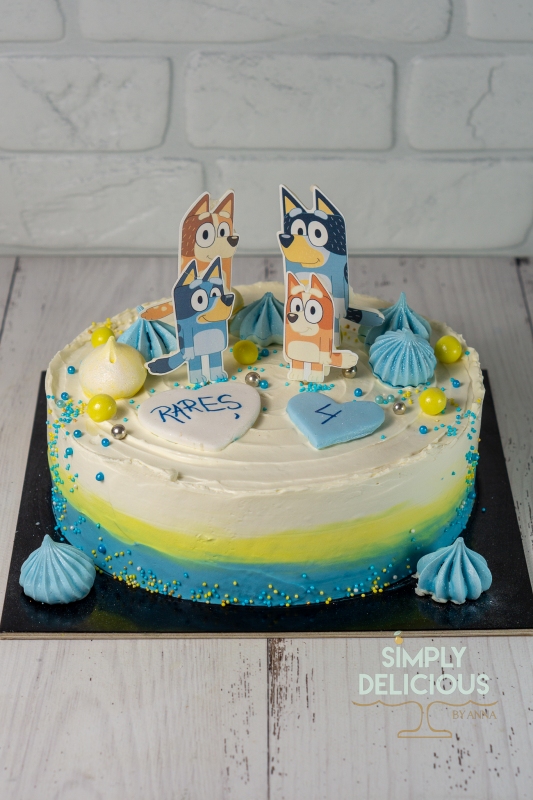 2022-02-13-Torturi-DSC02527-alb-albastru-bluey-crema-galben-vafa