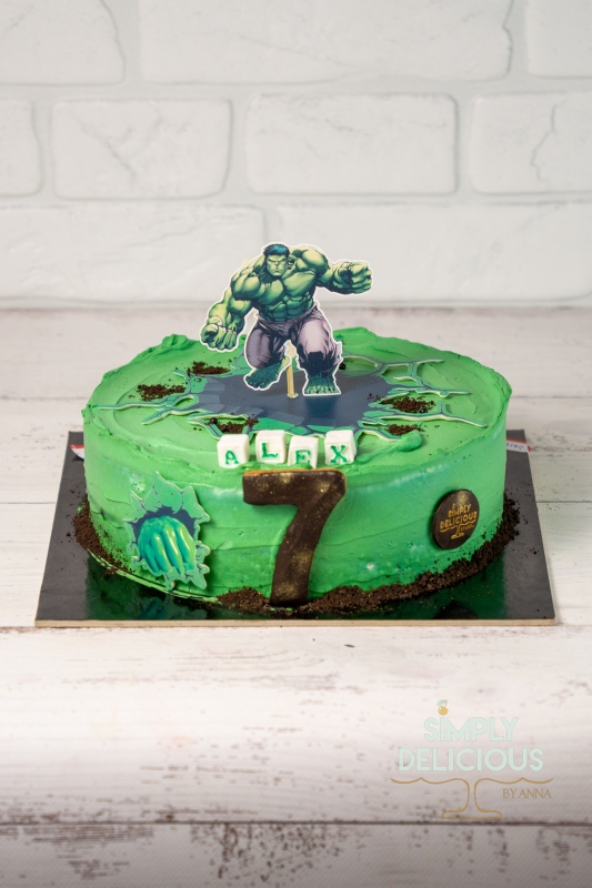 2022-04-30-Torturi-DSC03284-crema-hulk-super-eroi-vafa-verde