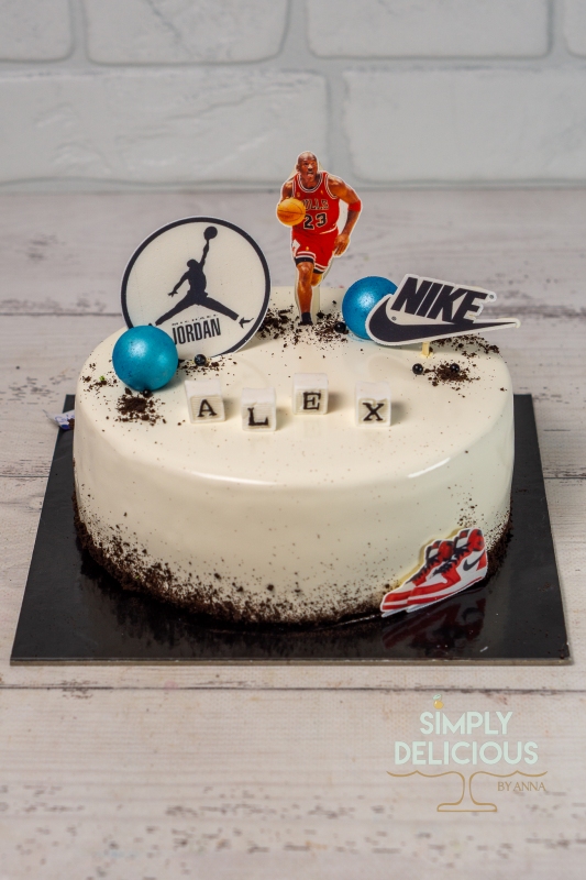 2022-06-19-Torturi-DSC04050-alb-baschet-glazura-sport-vafa