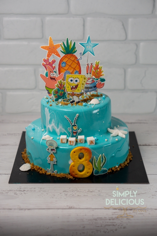 2022-07-10-Torturi-DSC04284-albastru-etajat-glazura-spongebob-vafa