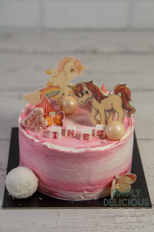 20221127-DSC06076-crema-figurine-din-foaie-de-zahar-roz-unicorn