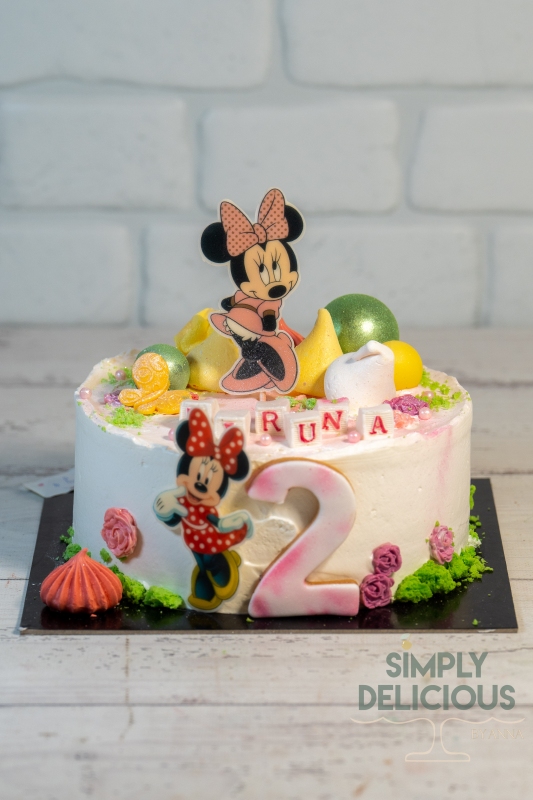 20221231-A7401093-alb-figurine-din-foaie-de-zahar-minnie-roz