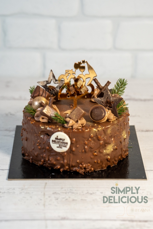 20221231-A7401136-ciocolata-revelion-topper