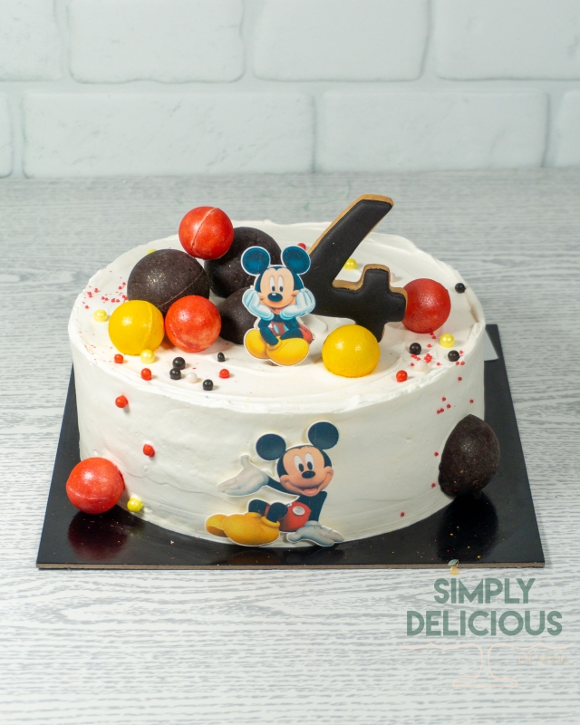20230323-DSC07223-alb-bile-figurine-din-foaie-de-zahar-mickey