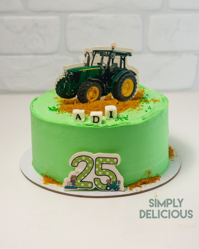 20240309-20240309-DSC00574figurine-din-foaie-de-zahar-tractor-verde